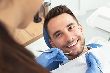 Glendale Dentist Providing Smile Makeovers